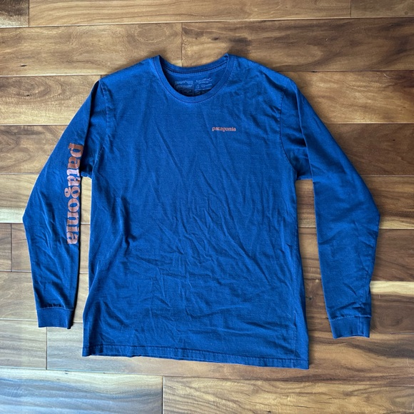 Patagonia Other - Patagonia Navy Regular Fit Long Sleeve Shirt with Large